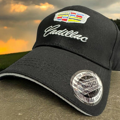 ¡Gorra Cadillac Negra - Elegancia y Estilo sin Igual!