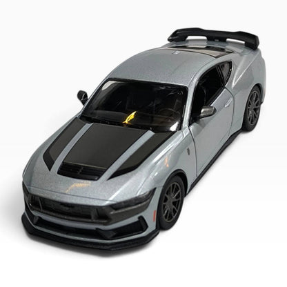 2024 Ford Mustang Dark Horse 1:32 Gris