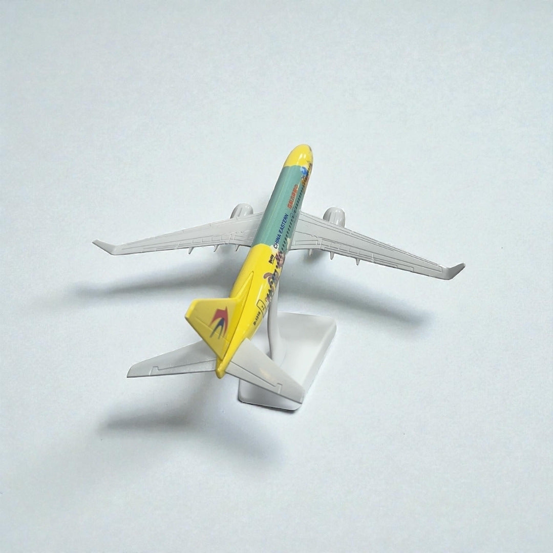 Avión China Eastern Airlines 1:350 – Modelo de Colección | Aviación Comercial Internacional