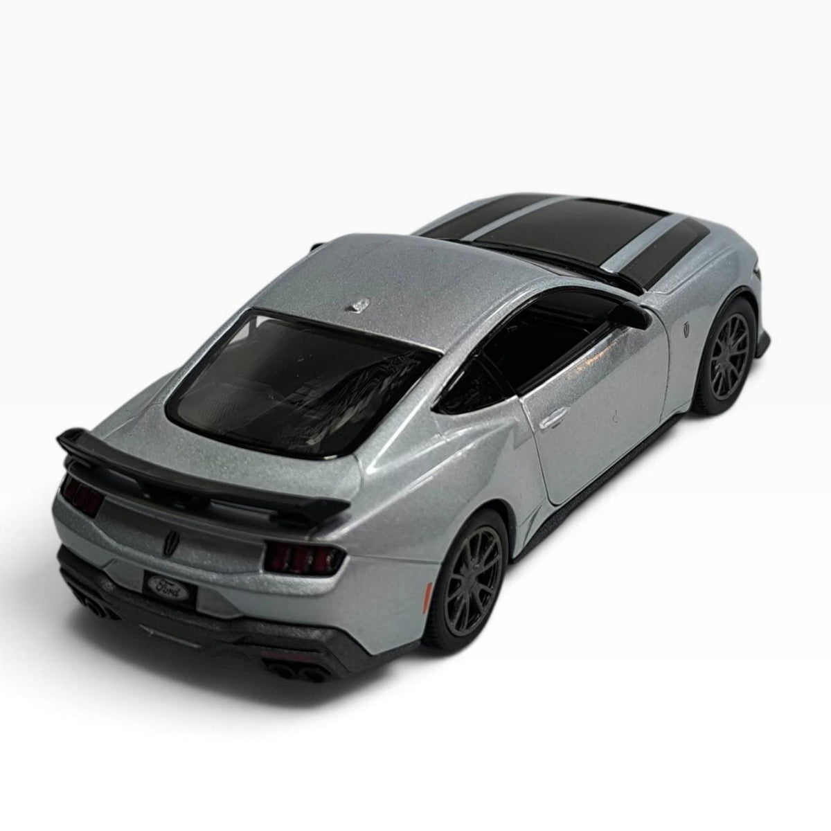 2024 Ford Mustang Dark Horse 1:32 Gris