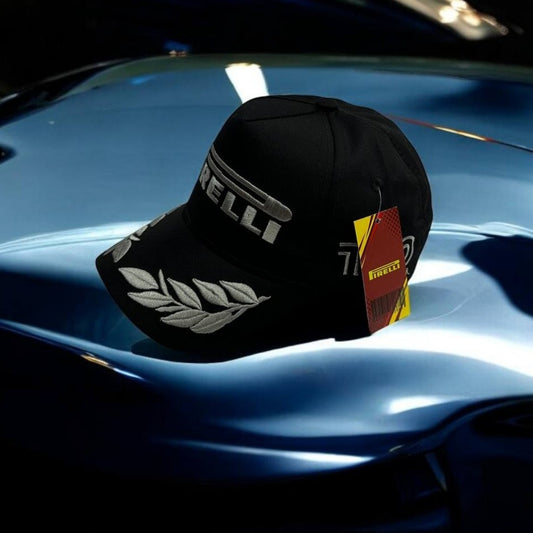 Gorra Pirelli – Rendimiento y Estilo en el Asfalto