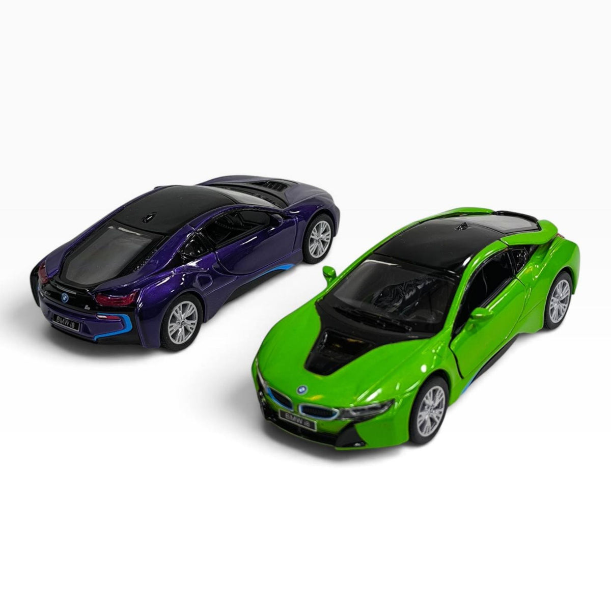 BMW i8, BMW Z4 o BMW M8 1:32 Auto y Color Sorpresa