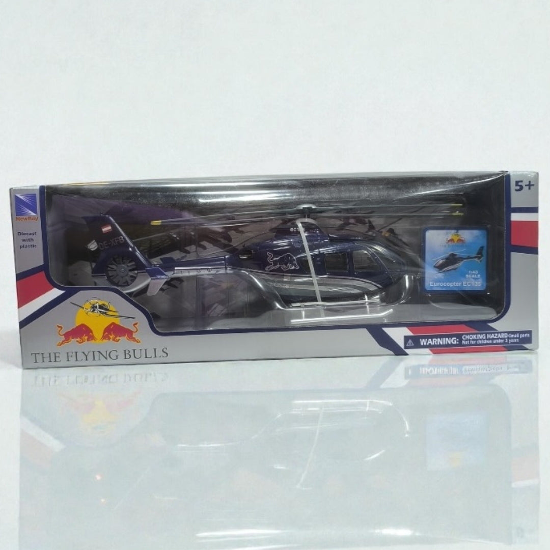 Helicóptero Eurocopter EC135 Flying Bulls – Modelo de Colección Red Bull Descripción del producto