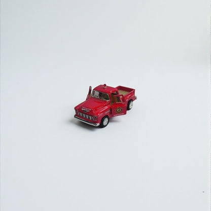 Chevy Stepside 1955 1:64 – Ediciones Bombero y Policial: Historia, Fuerza y Estilo en Miniatura