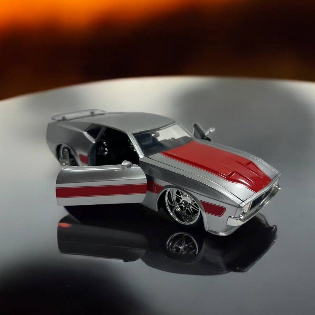 Ford Mustang 1973 1:24 – Modelo a Escala – Clásico Deportivo con Detalles Auténticos