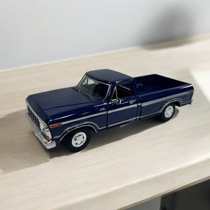 Ford F-150 1979 1:24 – Modelo a Escala – Camioneta Clásica con Detalles Realistas