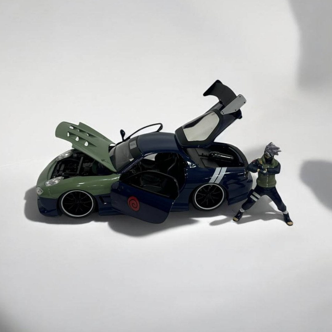 Kakashi Hatake y 1993 Mazda RX-7 1:24 – ¡Velocidad y Maestría Ninja en un Solo Modelo!