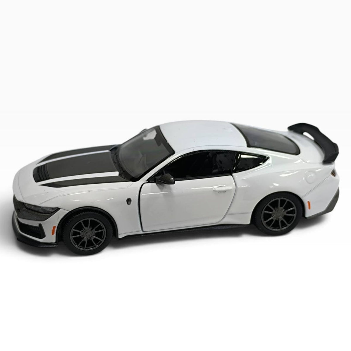 2024 Ford Mustang Dark Horse 1:32 Blanco