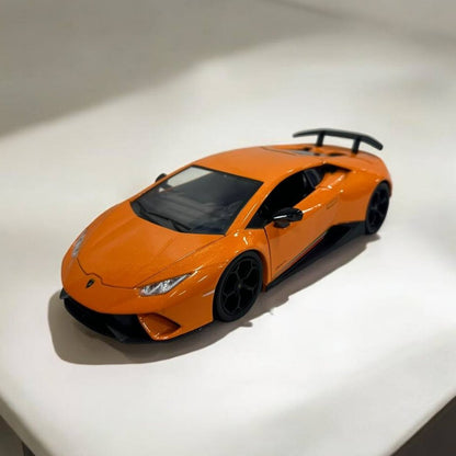 Lamborghini Huracán 1:24 – Modelo a Escala – Superdeportivo con Detalles Impactantes