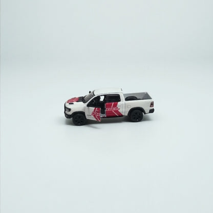 Dodge Ram 1500 2019 1:64 – Potencia Moderna en Miniatura