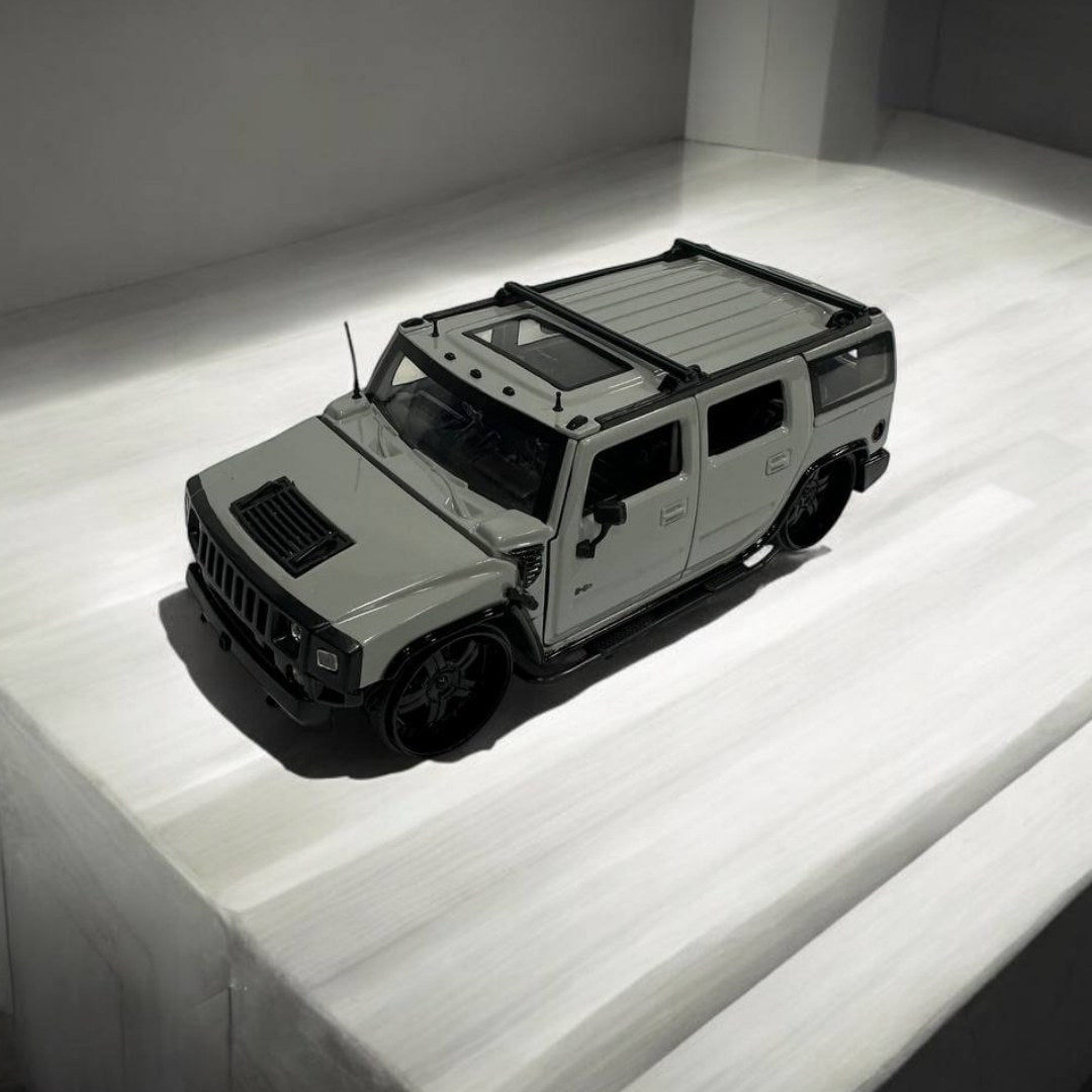 Hummer H2 1:24 – Poder y Estilo en Cada Detalle