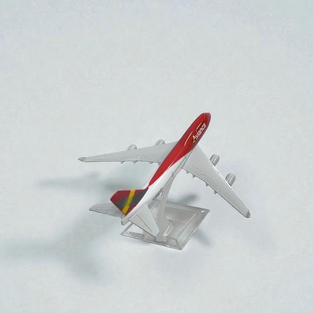 Avión Avianca 1:400 – Modelo de Colección en Metal | Aeronave Comercial Icónica