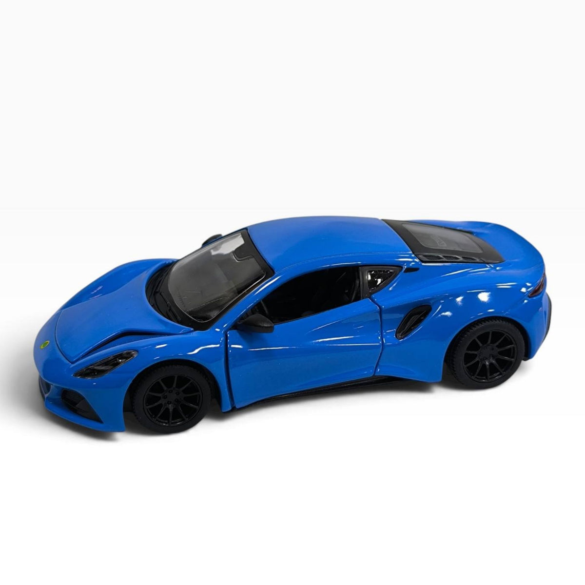 Lotus Emira 1:32 Azul