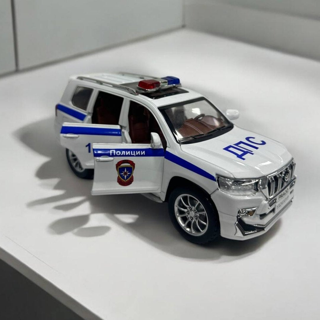 Toyota Prado Policial 1:24 – Modelo a Escala – SUV de Policía con Detalles Realistas