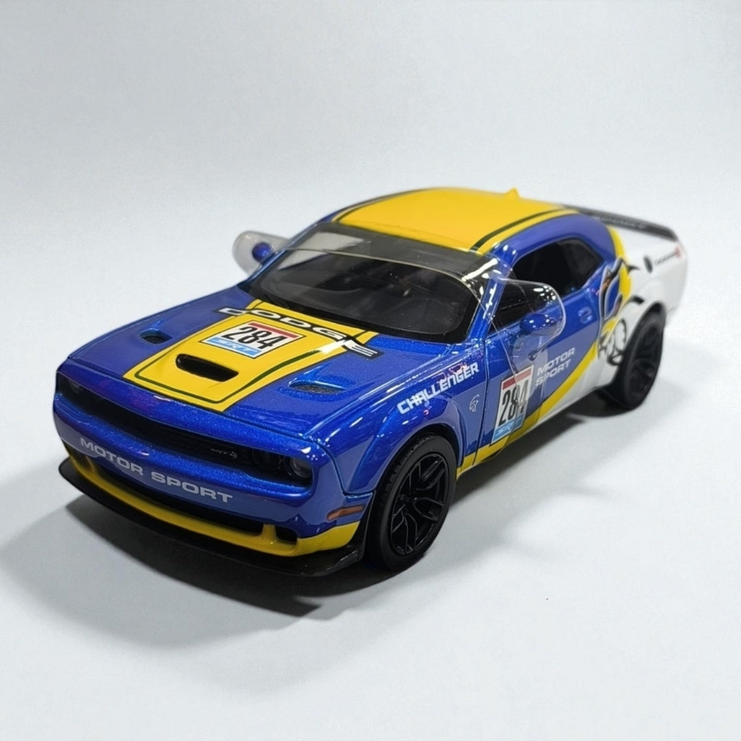 Dodge Challenger SRT Hellcat Widebody 2018 – Modelo de Colección en Metal
