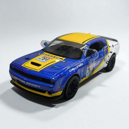 Dodge Challenger SRT Hellcat Widebody 2018 – Modelo de Colección en Metal