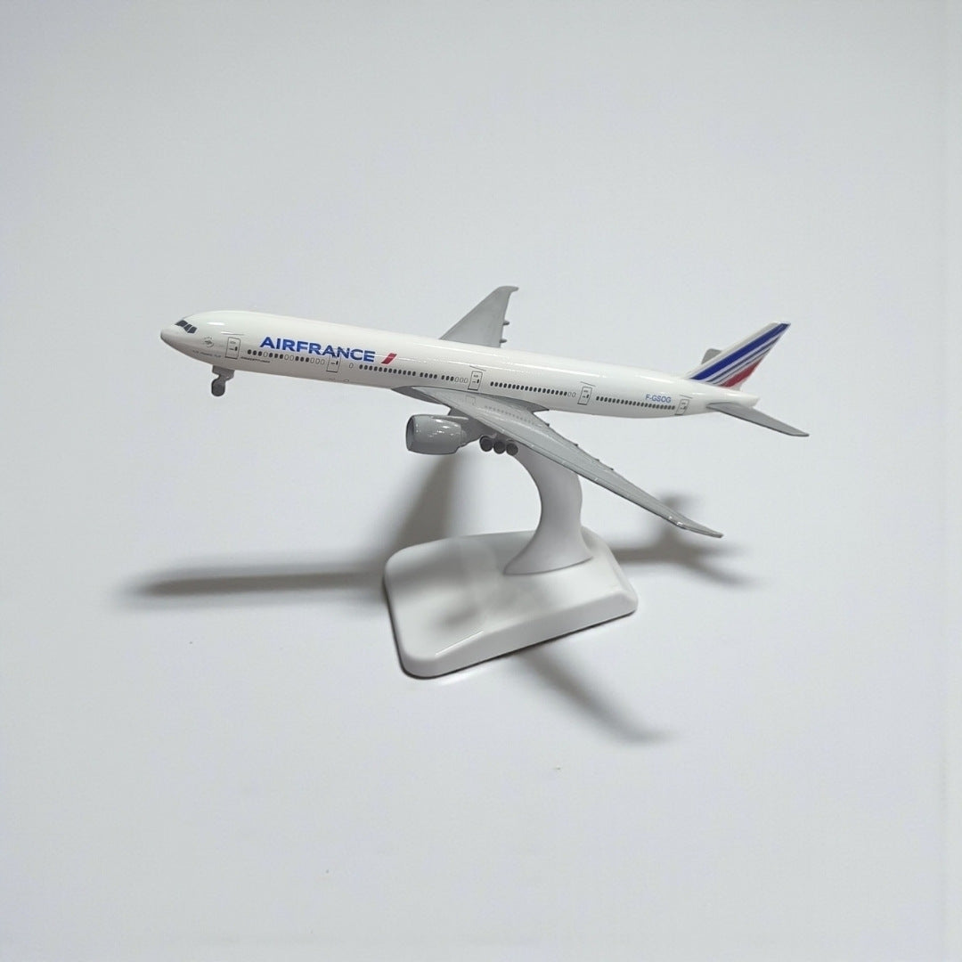 Avión Air France 1:350 – Modelo de Colección | Elegancia y Aviación Comercial