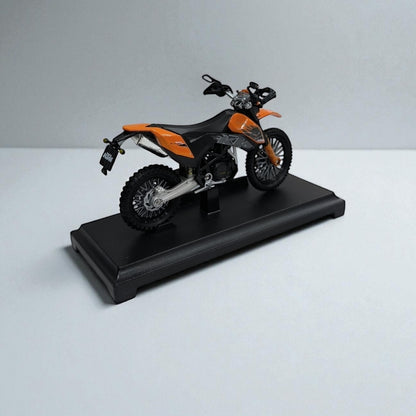 KTM 690 Enduro – Escala 1:18