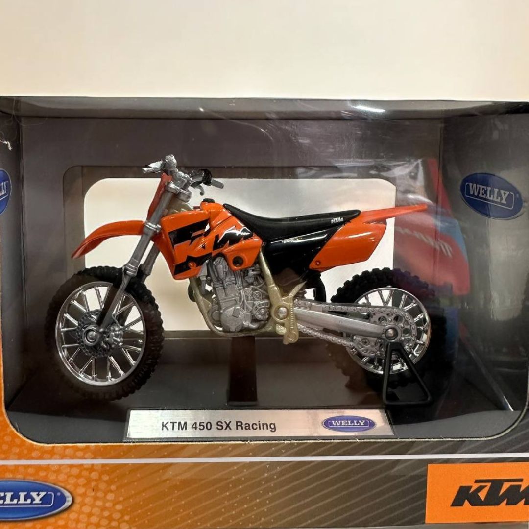 Modelo a Escala KTM 450 SX Racing - Réplica Detallada de una Leyenda del Motocross