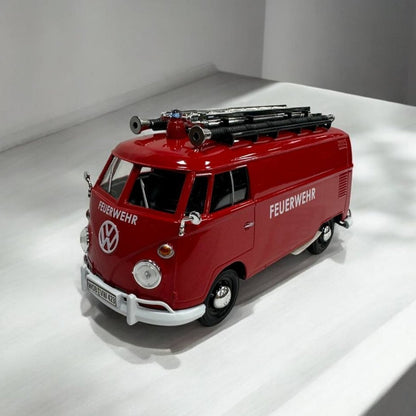 Volkswagen Van Combi 1:24 – Modelo a Escala – Furgoneta Clásica Detallada