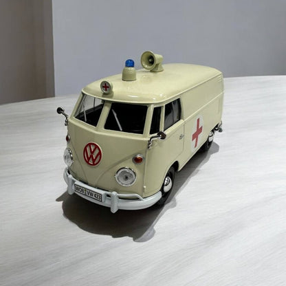 Volkswagen Van Combi 1:24 – Modelo a Escala – Furgoneta Clásica Detallada