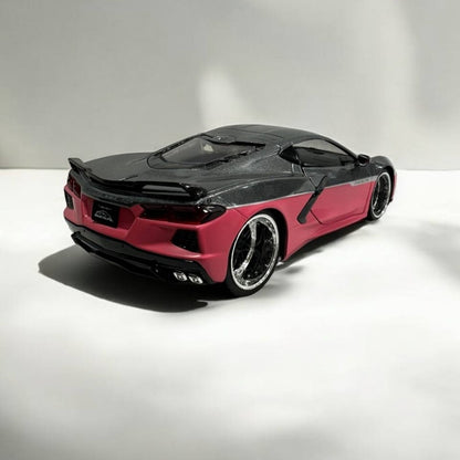 Chevrolet Corvette 2020 Pinkslips a Escala 1:24 – Diseño Moderno y Potencia Inigualable