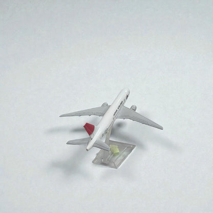Avión Japan Airlines 1:400 – Modelo de Colección | Precisión y Elegancia de la Aviación Japonesa