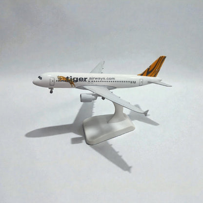 Avión Tiger Airways 1:350 – Modelo de Colección | Aeronave Comercial Icónica