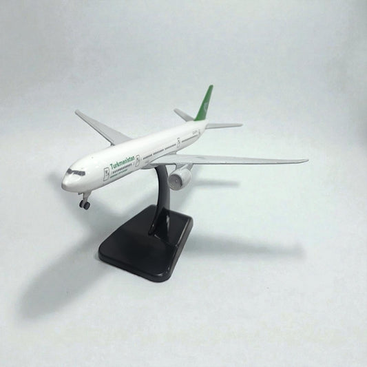 Avión Turkmenistan Airlines 1:350 – Modelo de Colección | Elegancia y Exclusividad Aérea