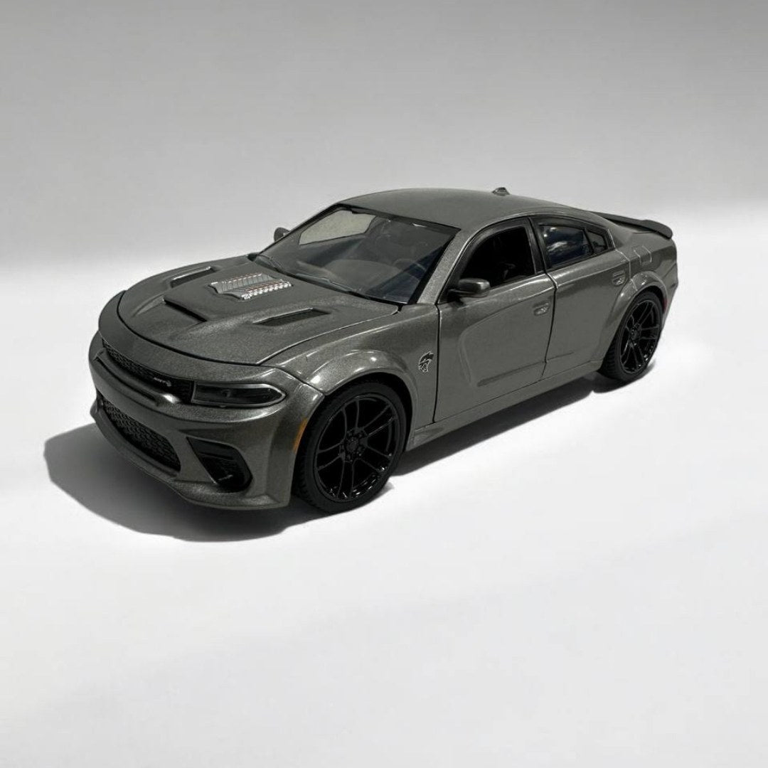 Dodge Charger SRT 2021 de Rápidos y Furiosos a Escala 1:24 – Potencia y Adrenalina en tu Colección