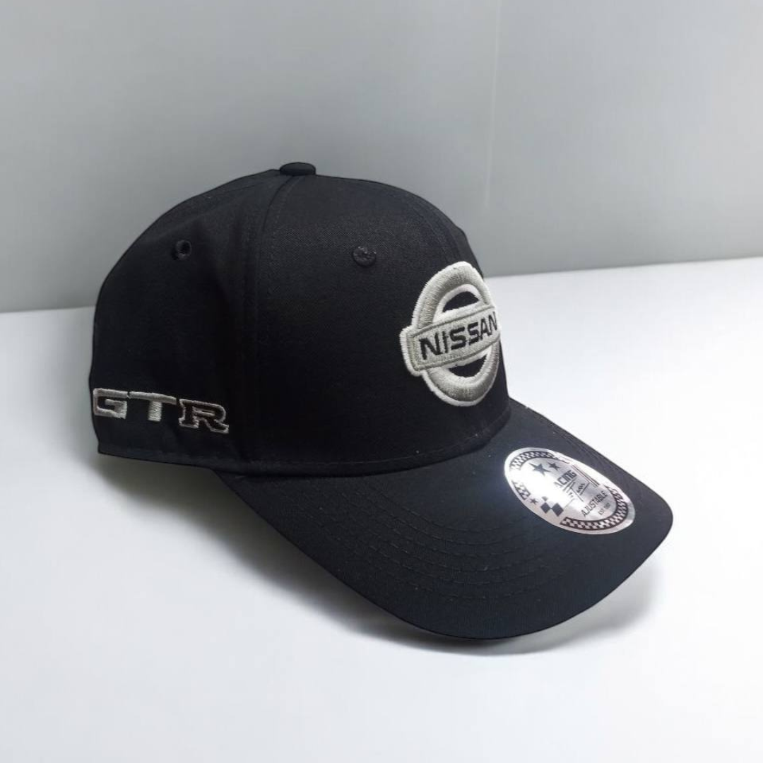 Gorra Nissan Negra – Estilo Deportivo y Pasión Japonesa