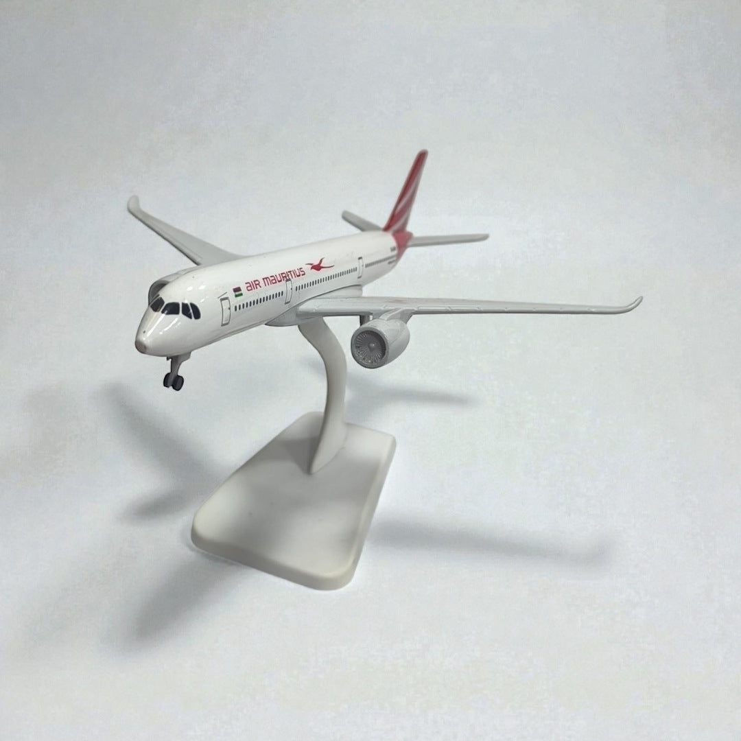 Avión Air Mauritius 1:350 – Modelo de Colección en Metal | Elegancia y Aviación Internacional