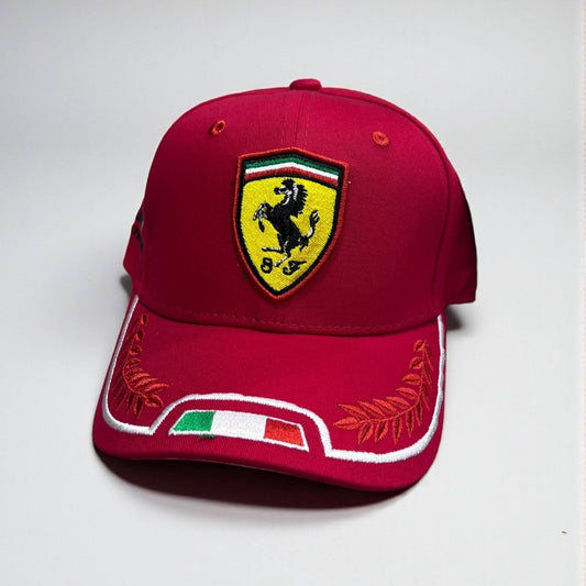 Gorra Ferrari Roja Laureada | Pasión, Victoria y ADN Italiano