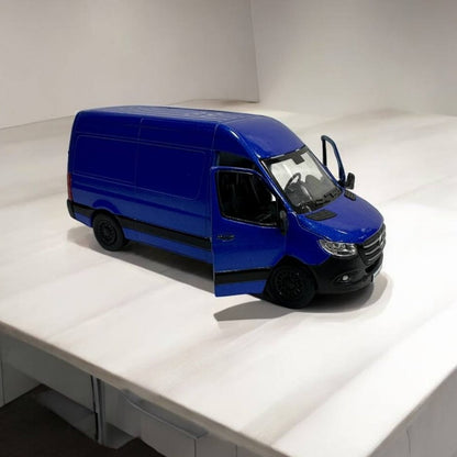 Volkswagen Van 1:32 – Modelo Clásico con Detalles Retro y Diseño Atemporal