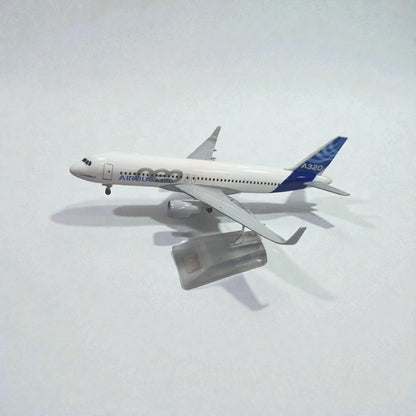 Airbus A320 1:400 – Avión de Colección en Metal | Icono de la Aviación Comercial