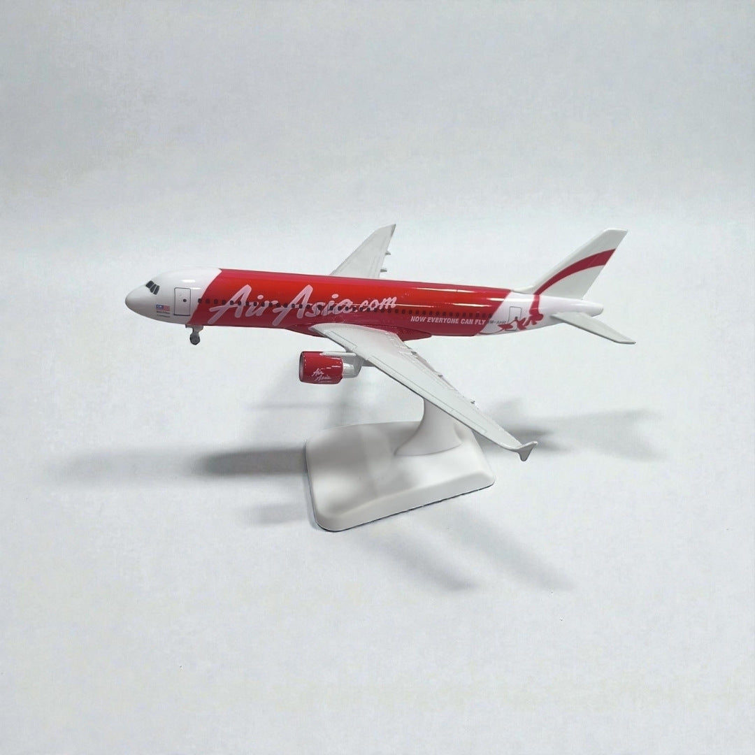 Avión AirAsia 1:350 – Modelo de Colección | Aerolínea Icónica de Bajo Costo en Asia