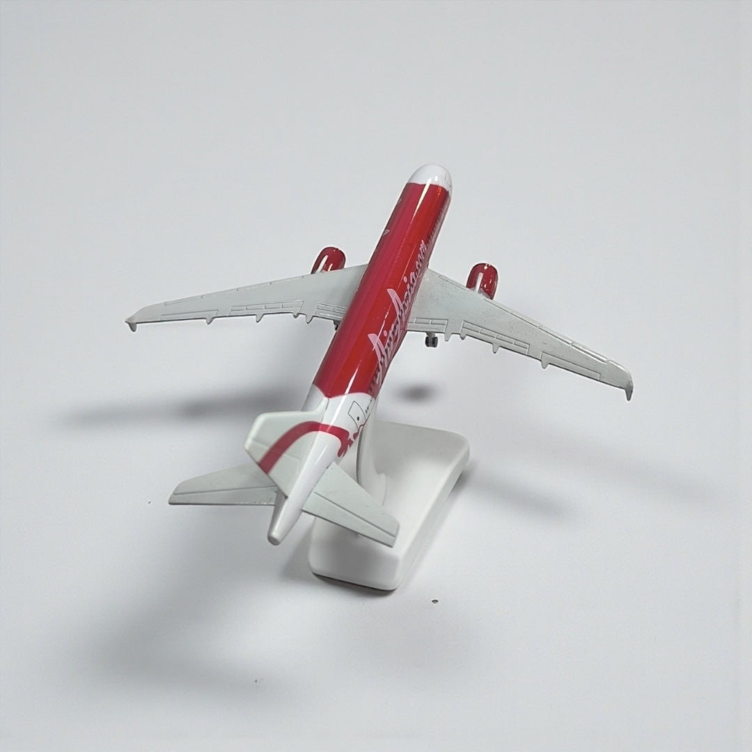 Avión AirAsia 1:350 – Modelo de Colección | Aerolínea Icónica de Bajo Costo en Asia