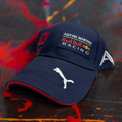 ¡Gorra Red Bull Aston Martin 23 - Elegancia y Velocidad en Armonía!