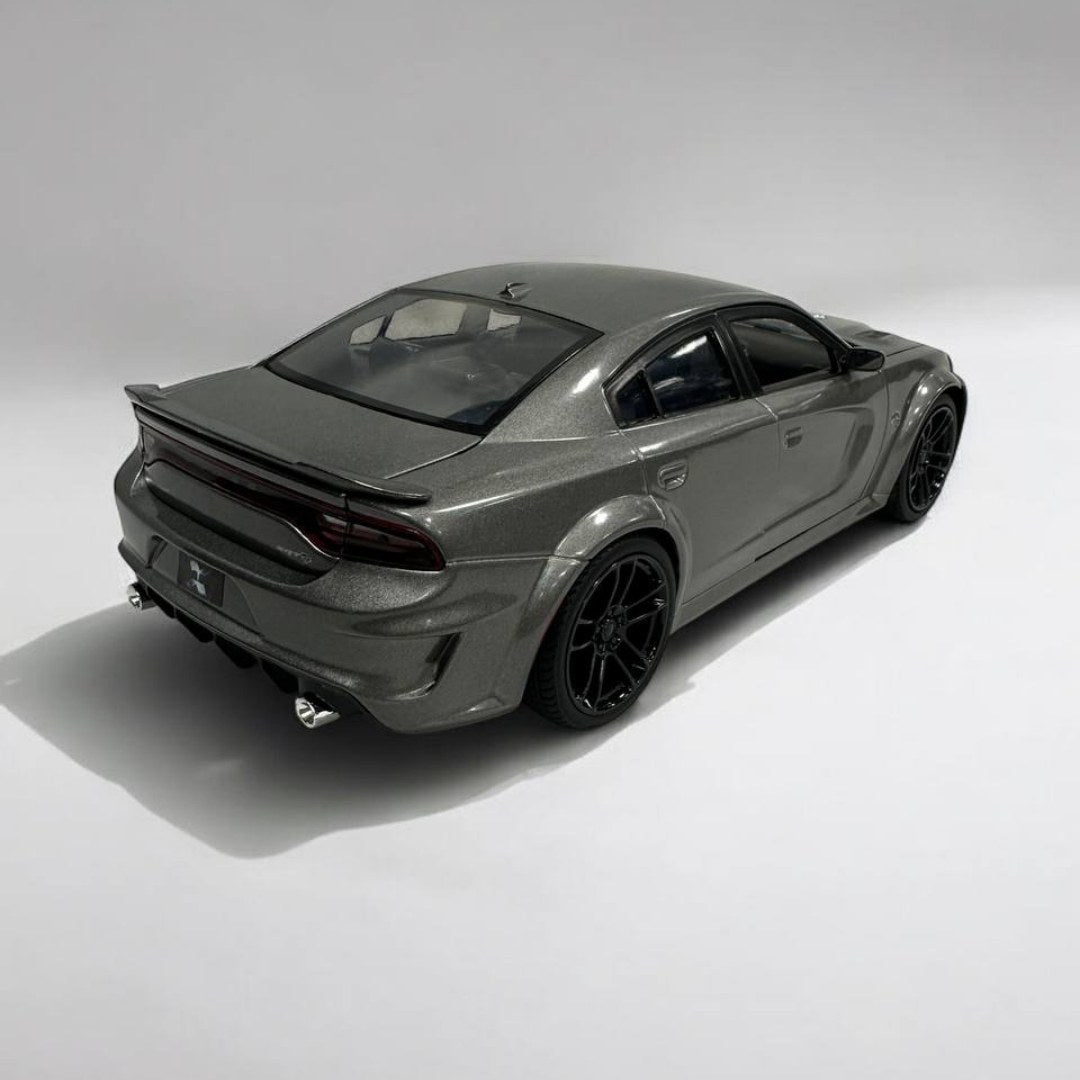 Dodge Charger SRT 2021 de Rápidos y Furiosos a Escala 1:24 – Potencia y Adrenalina en tu Colección