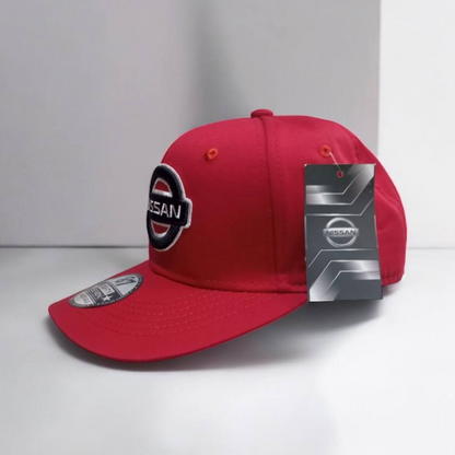 Gorra Nissan Roja – Estilo Deportivo y Legado Japonés