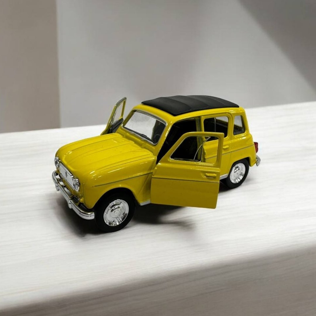 Renault 4 1:32 – Modelo Clásico de Hatchback Francés con Detalles Retro