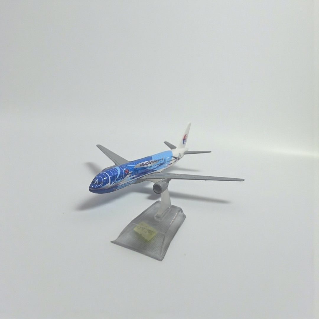 Avión Malaysia Airlines 1:400 – Modelo de Colección en Metal | Aeronave Icónica Internacional