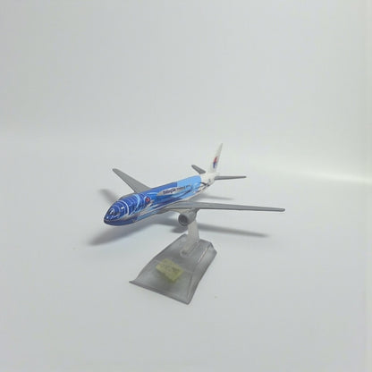 Avión Malaysia Airlines 1:400 – Modelo de Colección en Metal | Aeronave Icónica Internacional
