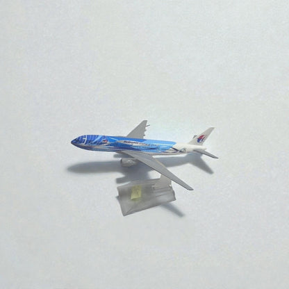 Avión Malaysia Airlines 1:400 – Modelo de Colección en Metal | Aeronave Icónica Internacional