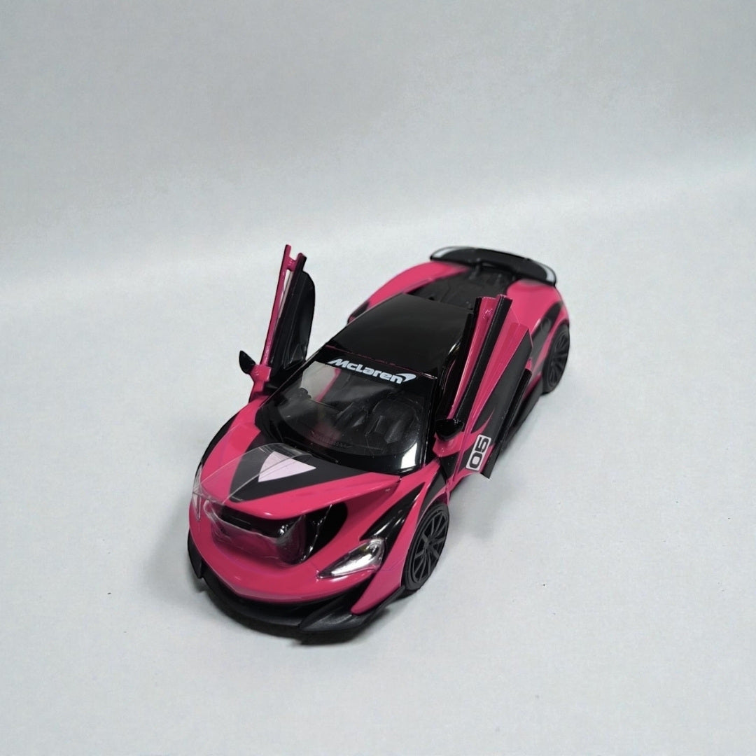 McLaren 600LT 1:27 – Superdeportivo a Escala para Coleccionistas