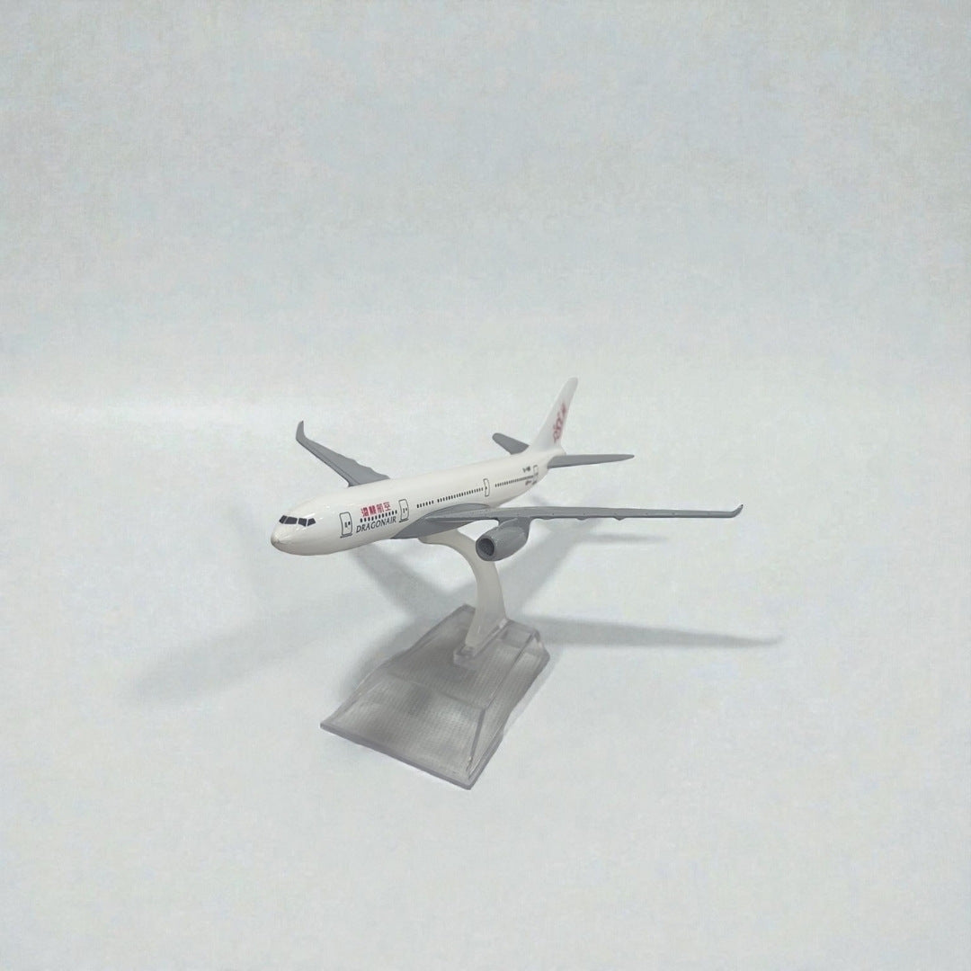 Avión Dragon Airlines 1:400 – Modelo de Colección | Aviación Comercial en Miniatura