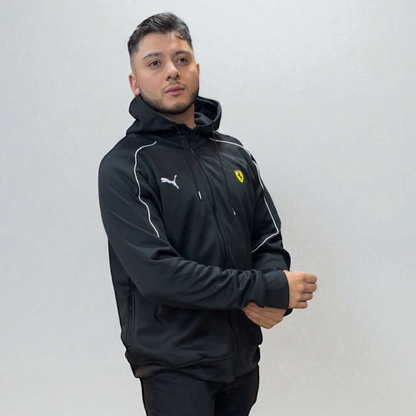 Chaqueta Ferrari Negra – Elegancia, Potencia y Espíritu de la Scuderia