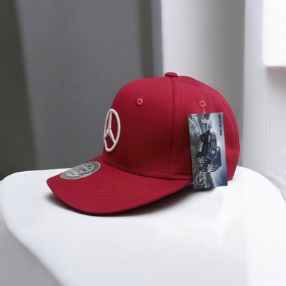 Gorra Mercedes AMG Petronas Roja – Estilo Exclusivo de la Fórmula 1
