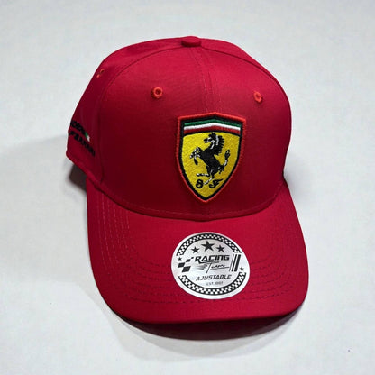Gorra Ferrari Roja | Pasión, Velocidad y Estilo Racing