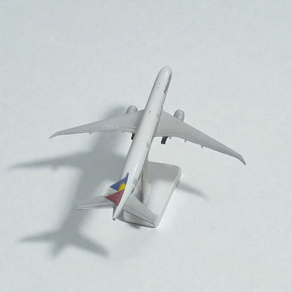 Avión Philippine Airlines 1:350 – Modelo a Escala Detallado para Coleccionistas